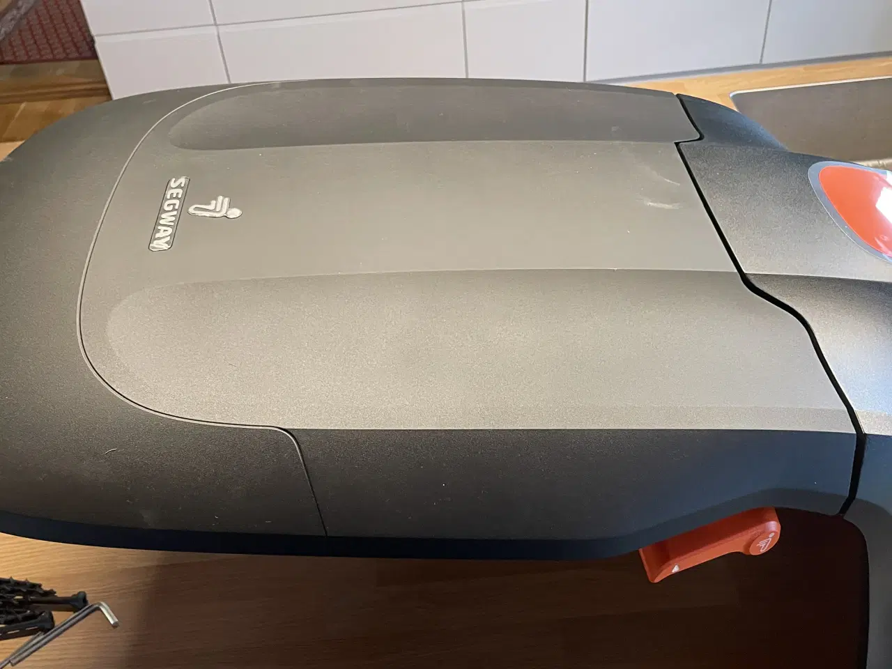 Billede 3 - Garage m navimow segway