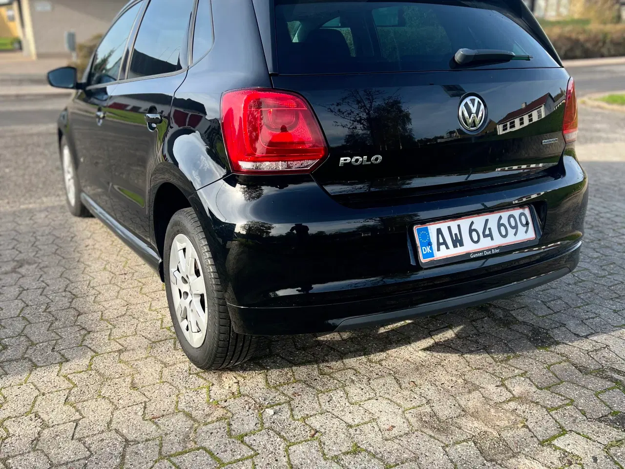 Billede 1 - Driftsikker og nysynet VW Polo med lav KM