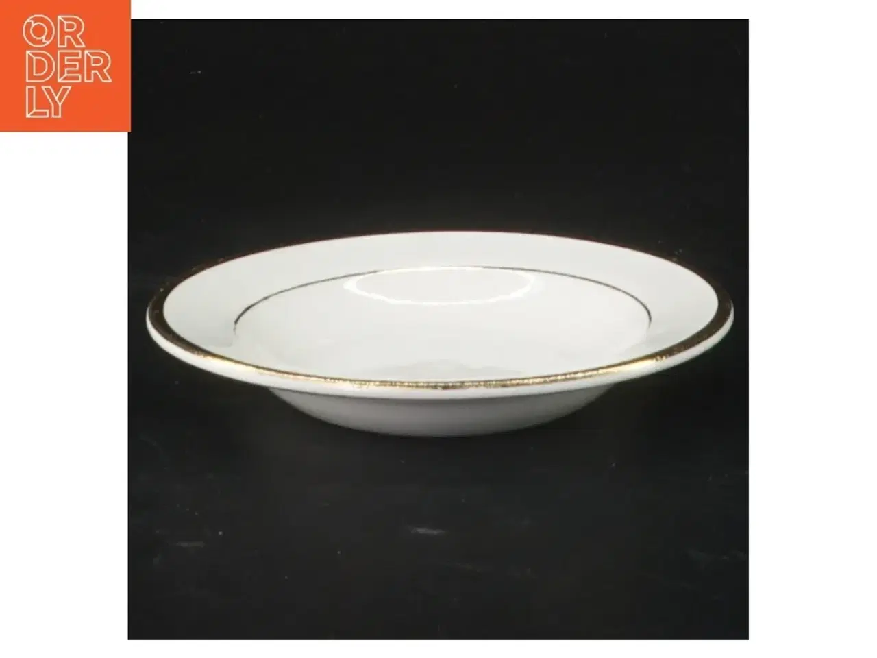 Billede 2 - Små hvide porcelæns under tallerkener (str. Ø. 10 cm. 6 styk)