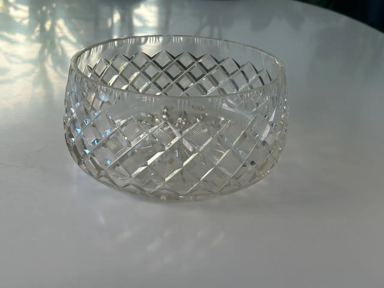 Billede 2 - Elegant slebet krystalskål – 22 cm i diameter