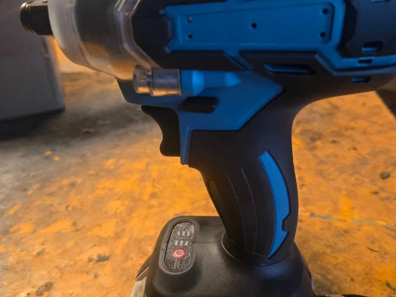 Billede 6 - Slagnøgle til Makita batterier 