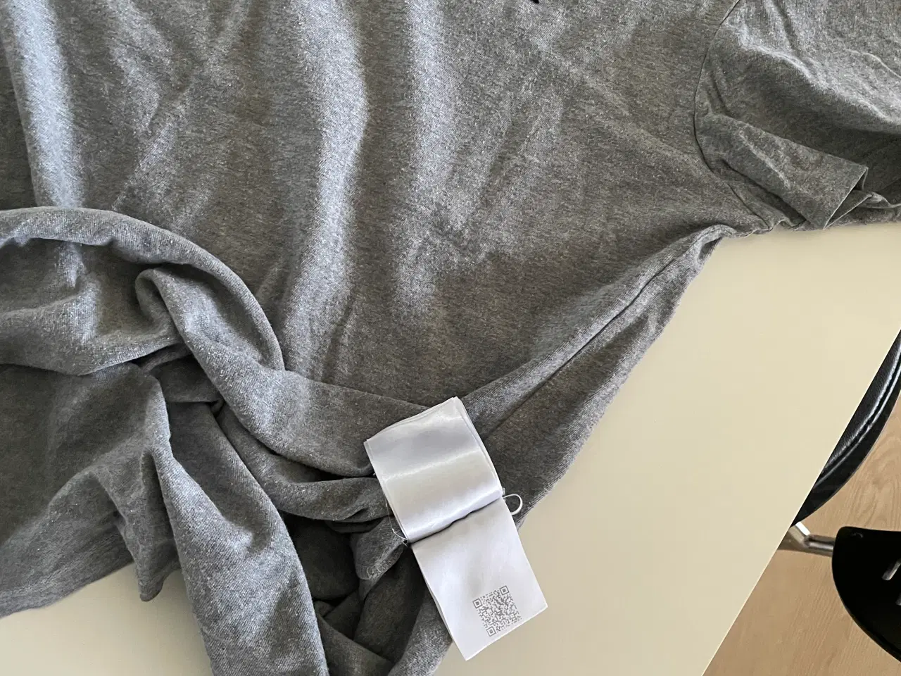 Billede 3 - Moncler T-Shirt str L sælges