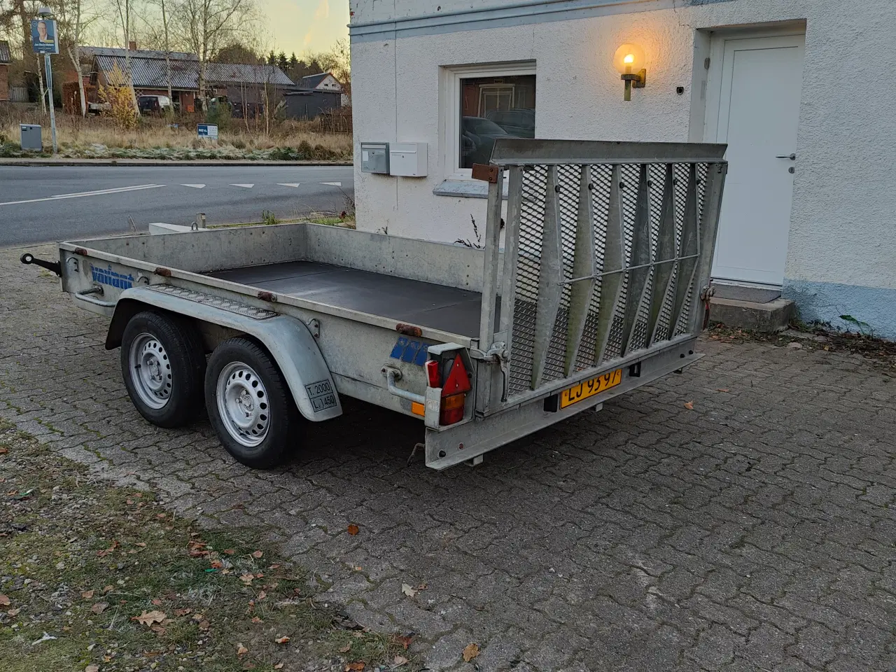 Billede 2 - Nysynet Variant 2000kg maskintrailer med tip