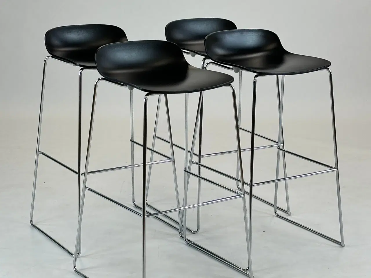 Billede 1 - Sæt af 4 barstole - Duba B8