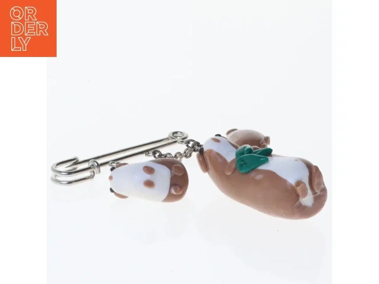 Billede 1 - Broche med marsvin design (str. 5 x 7 cm)