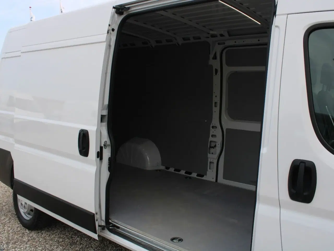 Billede 12 - Citroën Jumper 33 2,2 BlueHDi 140 L3H2 FlexLine