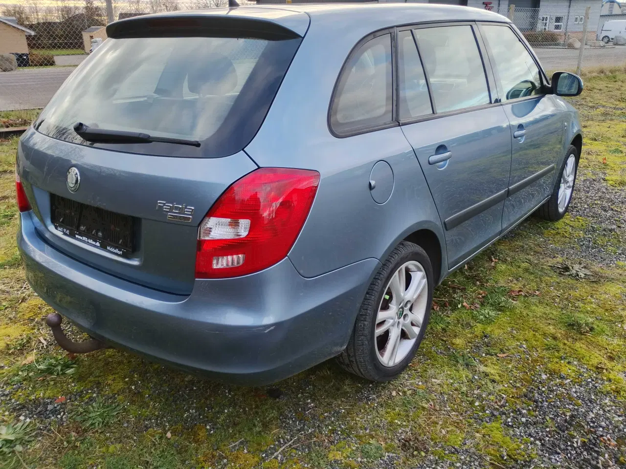 Billede 5 - Dejlig familie bil 