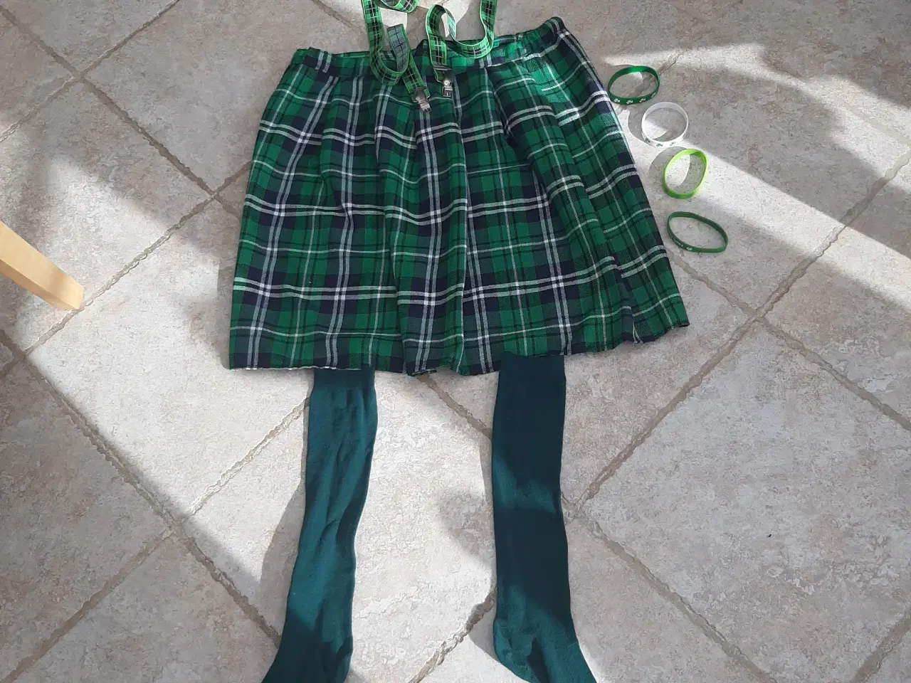 Billede 2 - Fastelavns tøj 