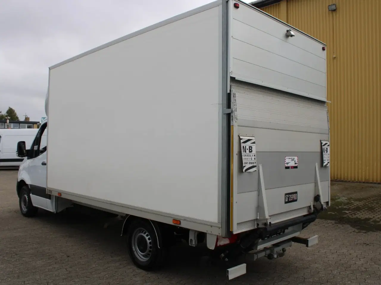 Billede 8 - Mercedes Sprinter 317 2,0 CDi Alukasse m/lift aut. RWD