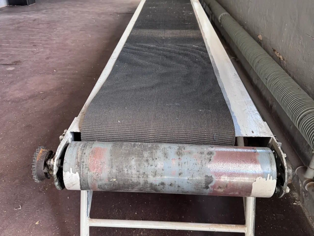 Billede 3 - Transportbånd – 8 meter langt med gummibånd