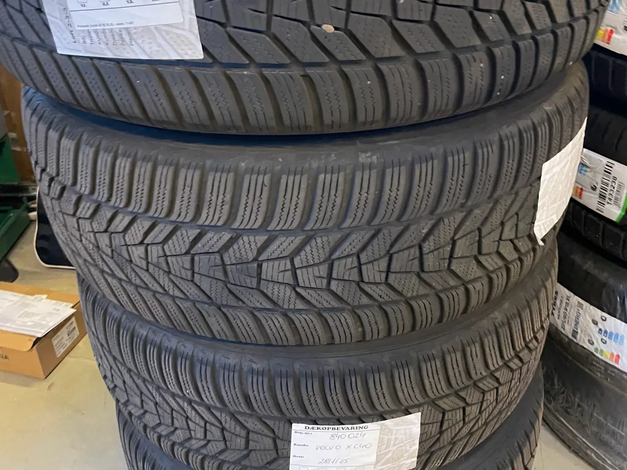 Billede 3 - 18 Volvo XC40 235/55r18 Ref.P3 vinter