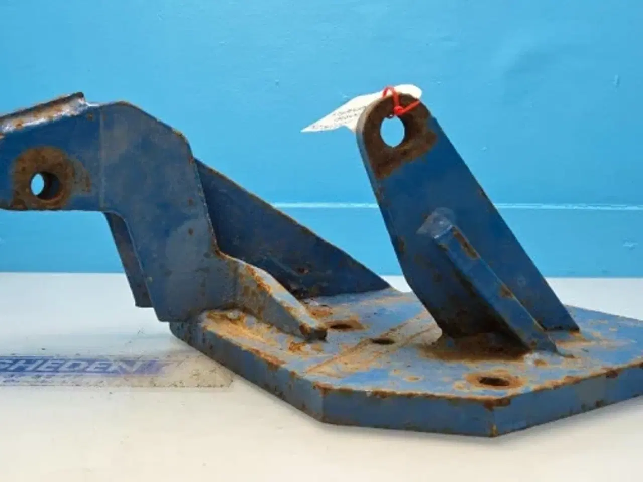 Billede 11 - New Holland TS110 Beslag L. 82007380