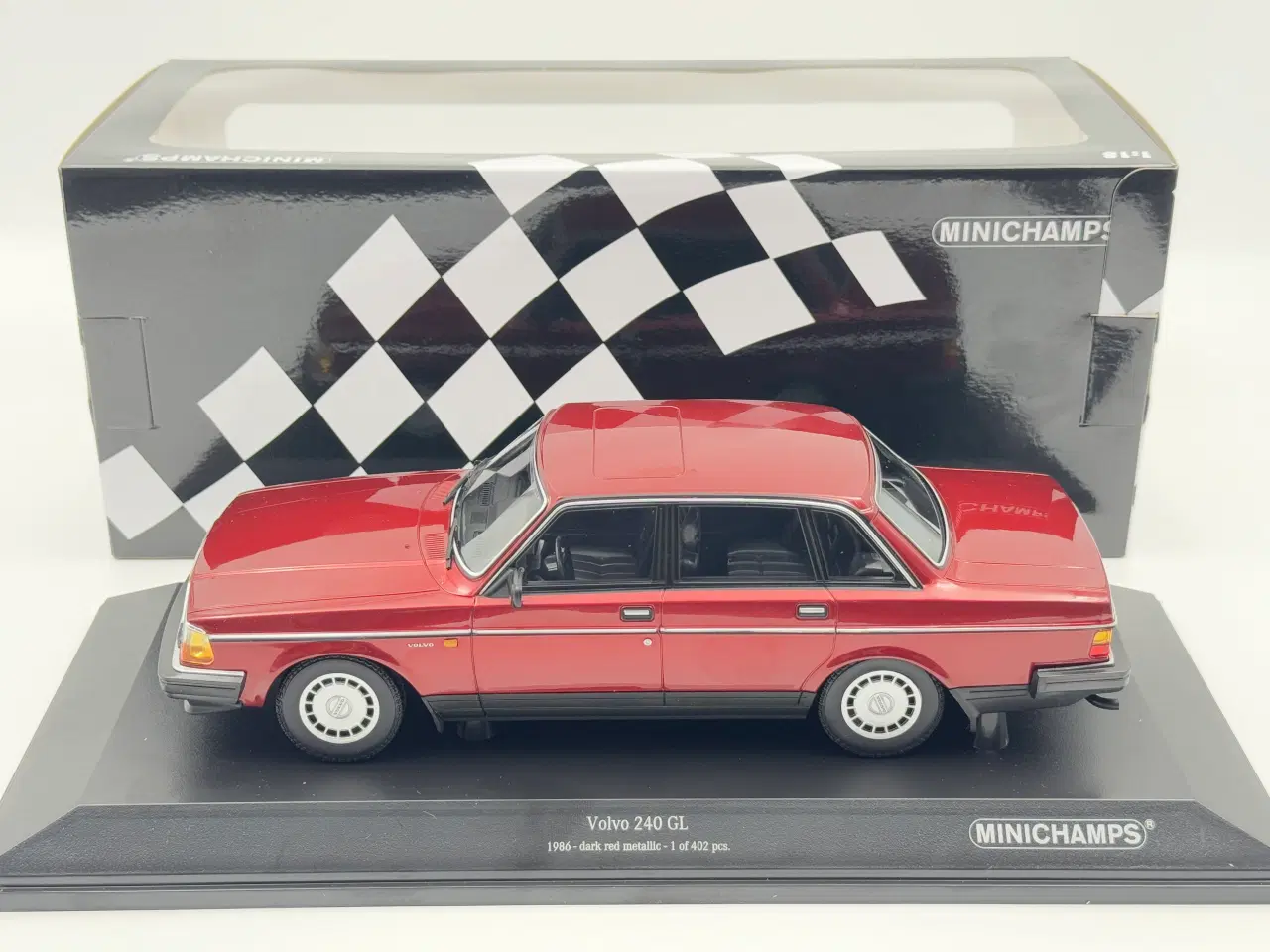 Billede 8 - 1986 Volvo 240 GL Super flot og detaljeret - 1:18