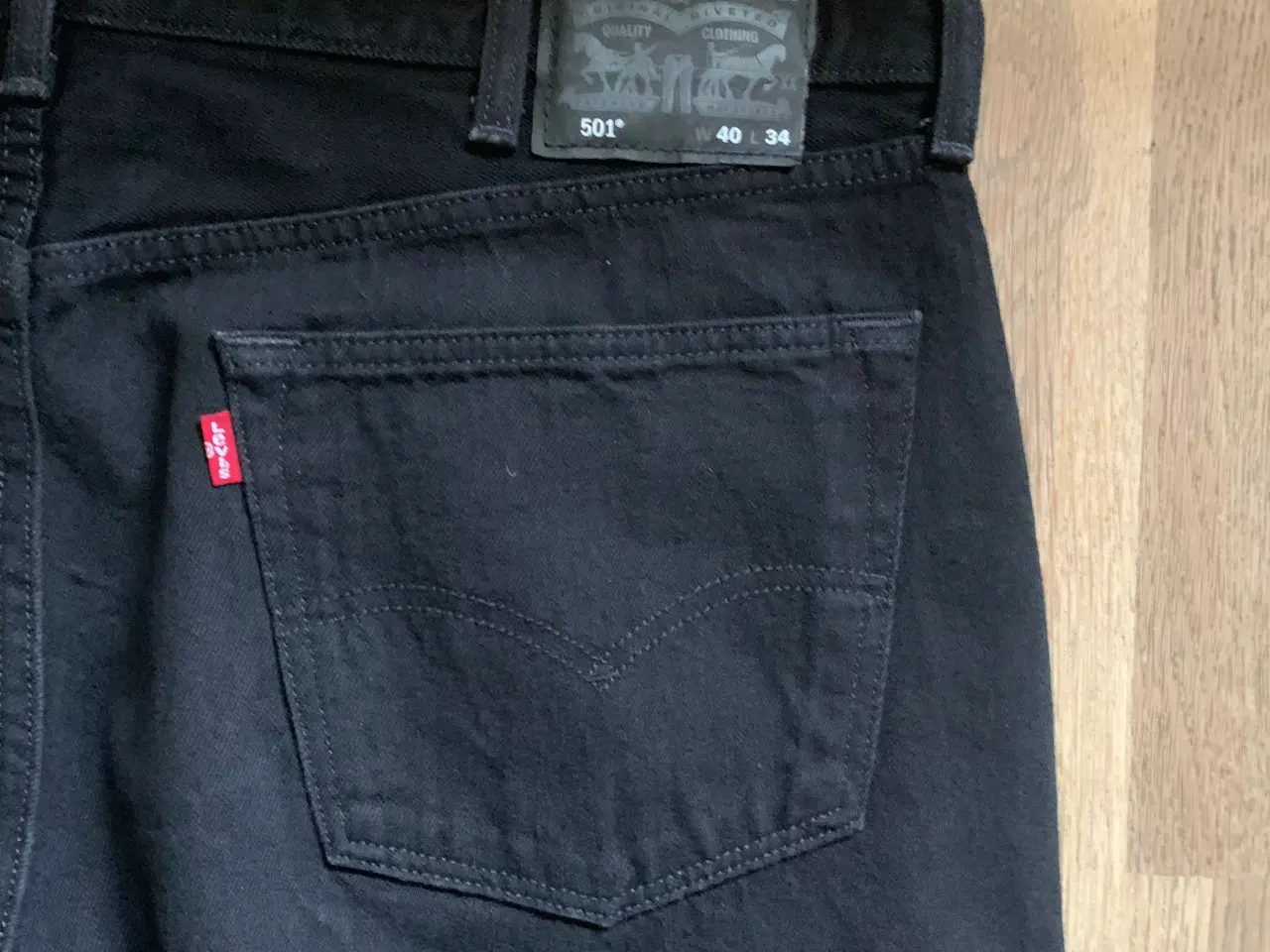 Billede 2 - Levi’s jeans model 501 farve : sort