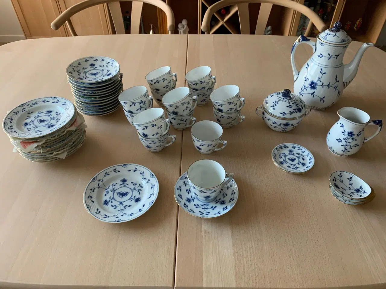 Billede 1 - Kaffestel - Sommefugl