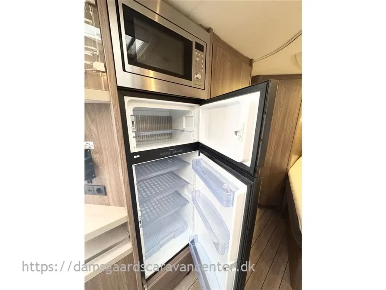 Billede 12 - 2017 - Knaus Südwind Scandinavian Selection 580 UF Alde Centralvarme   Franskseng-Alde-Vandb.Gulvv.-Mover-Telt