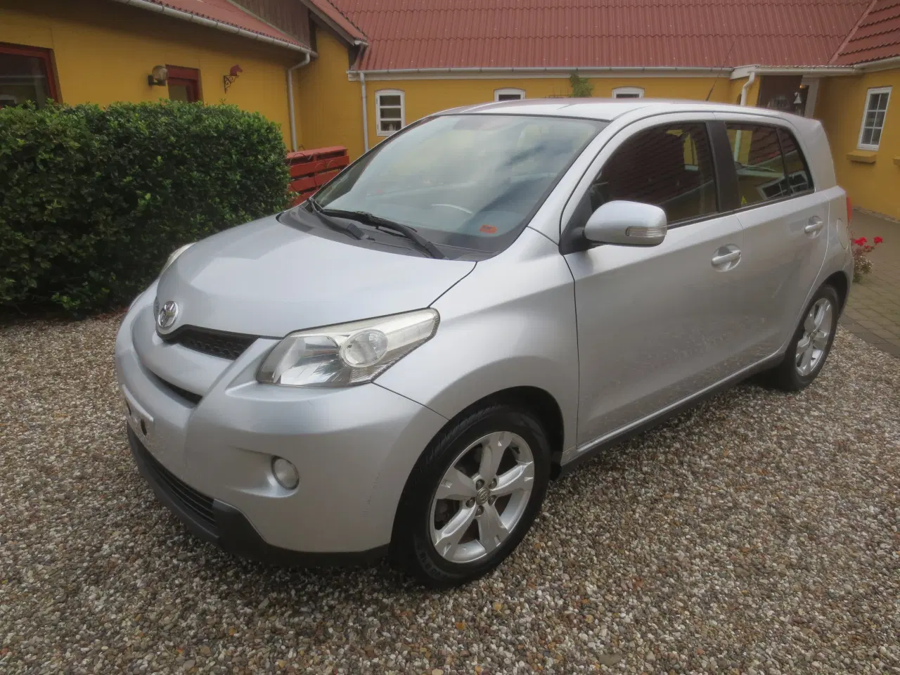 Billede 1 - Toyota Urban 1.3 Benzin Km 45600..