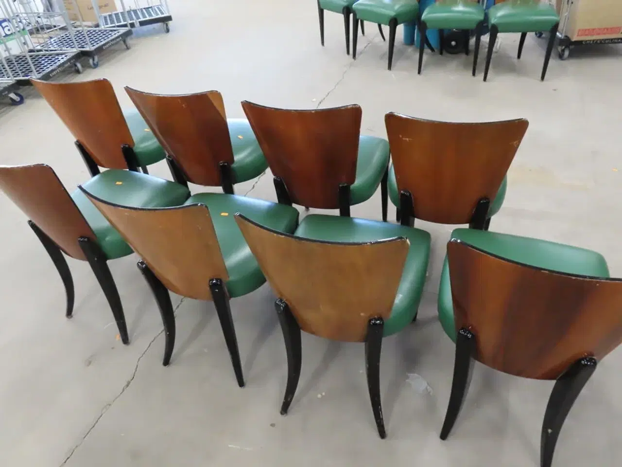 Billede 5 - 8 stk. Stole med træryg og grøn læder