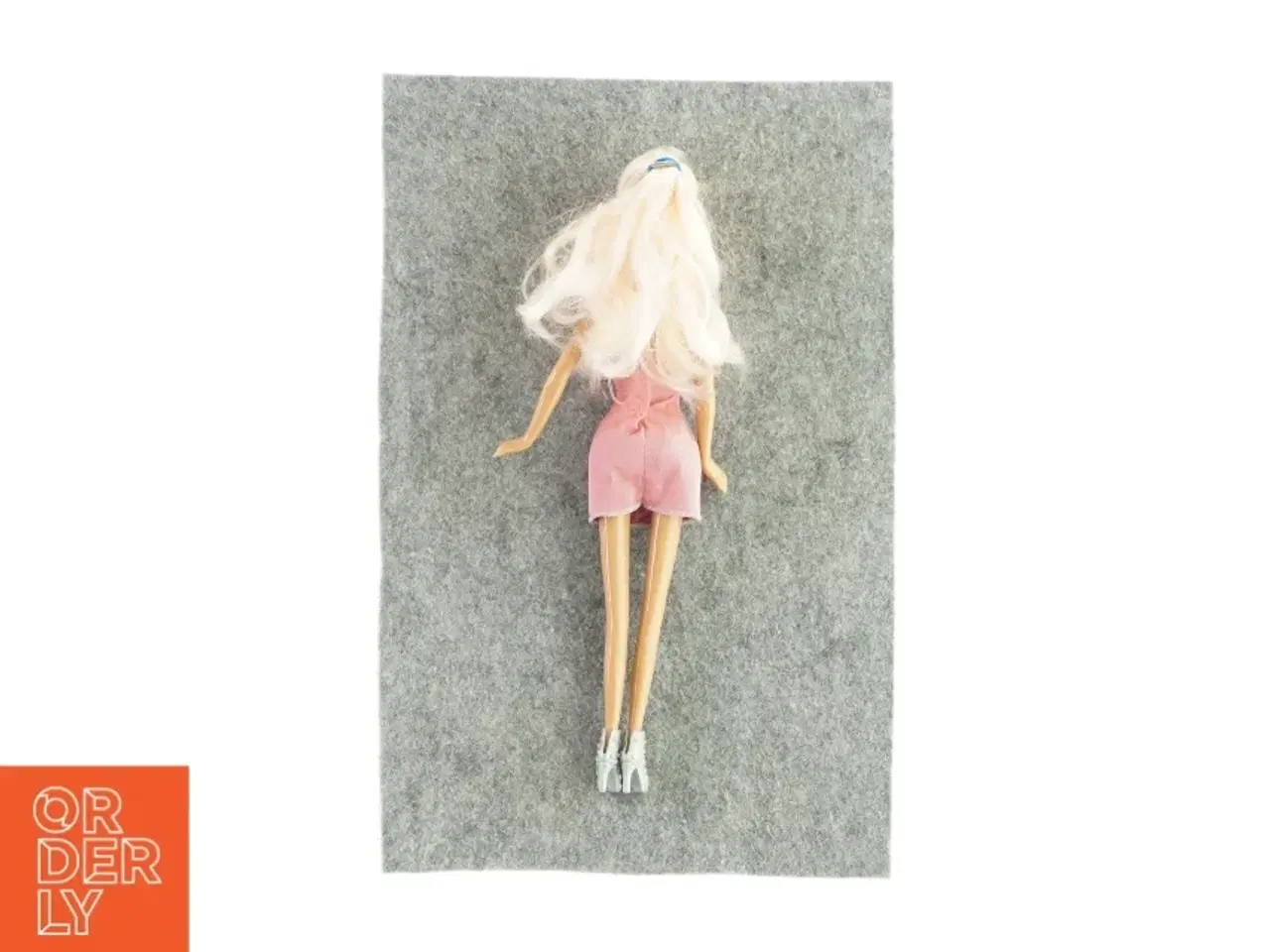 Billede 2 - Barbiedukke med ekstra tøj