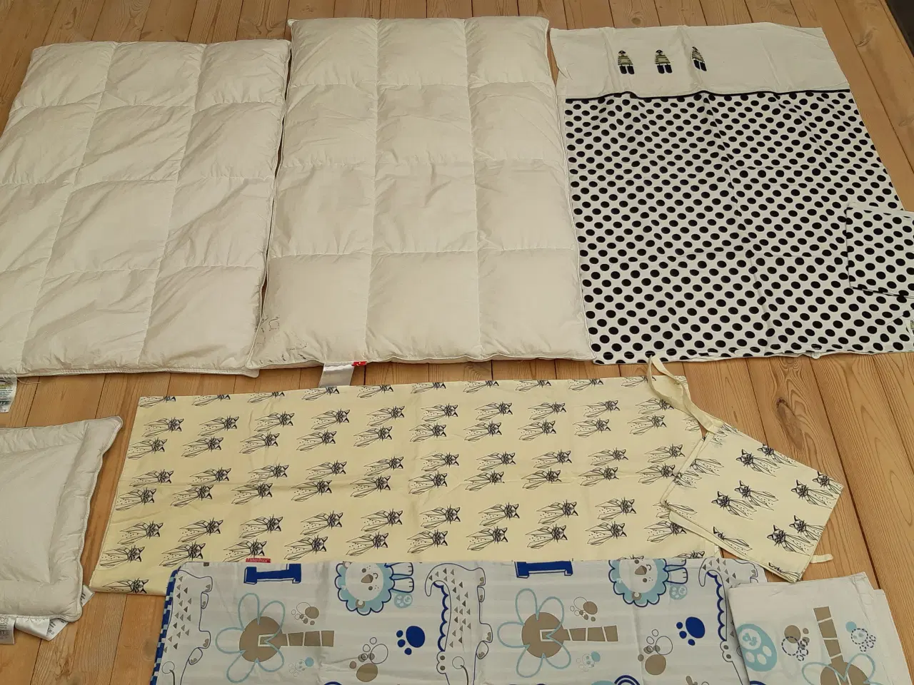 Billede 3 - BABY sengesæt NÆSTEN NYE - dyner med dun m.m.