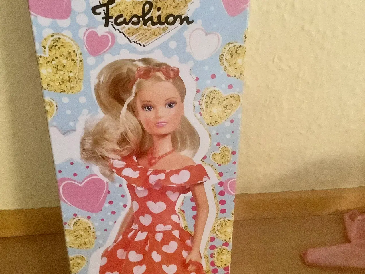 Billede 2 - Steffi Love - ny i æsken.