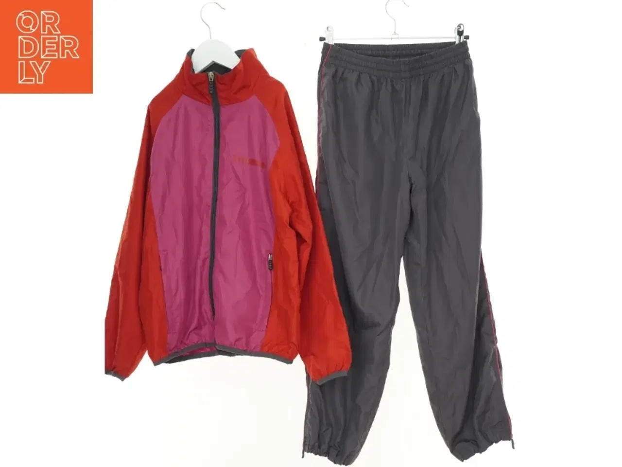 Billede 1 - Træningssæt (2 dele.) fra Hummel (str. 140 cm)
