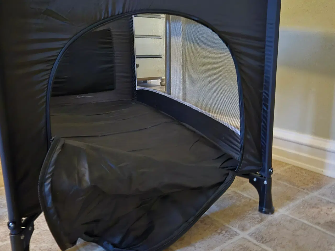 Billede 5 - Sort rejseseng / weekendseng 