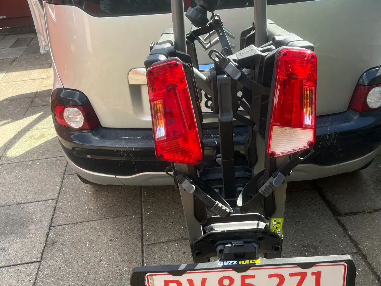 Billede 3 -  Cykelholder til 2 elcykler