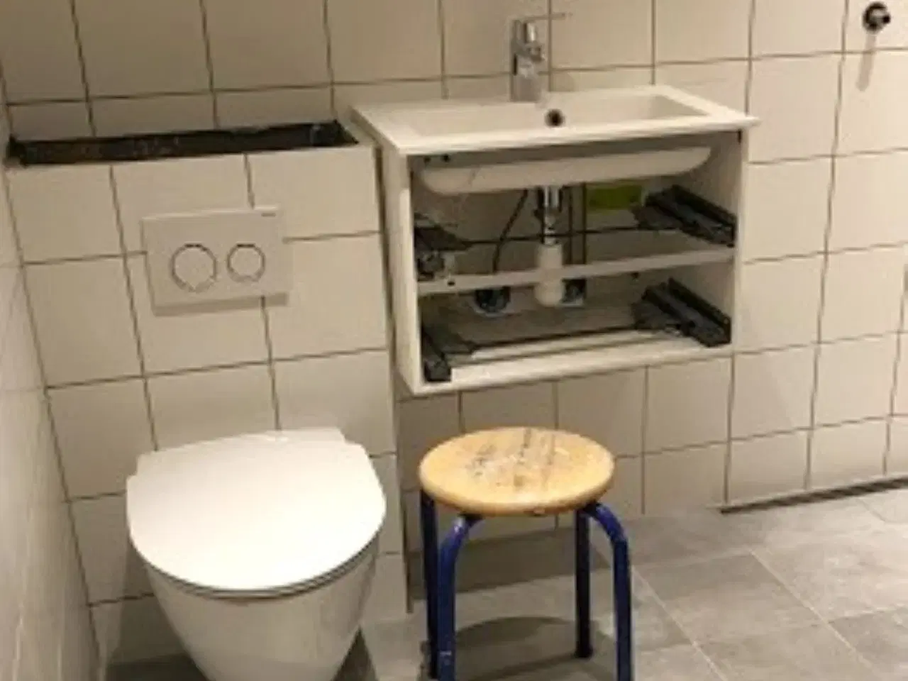 Billede 8 - Lækkert, ubrugt vaskeskab m. 2 skuffer fra Dansani