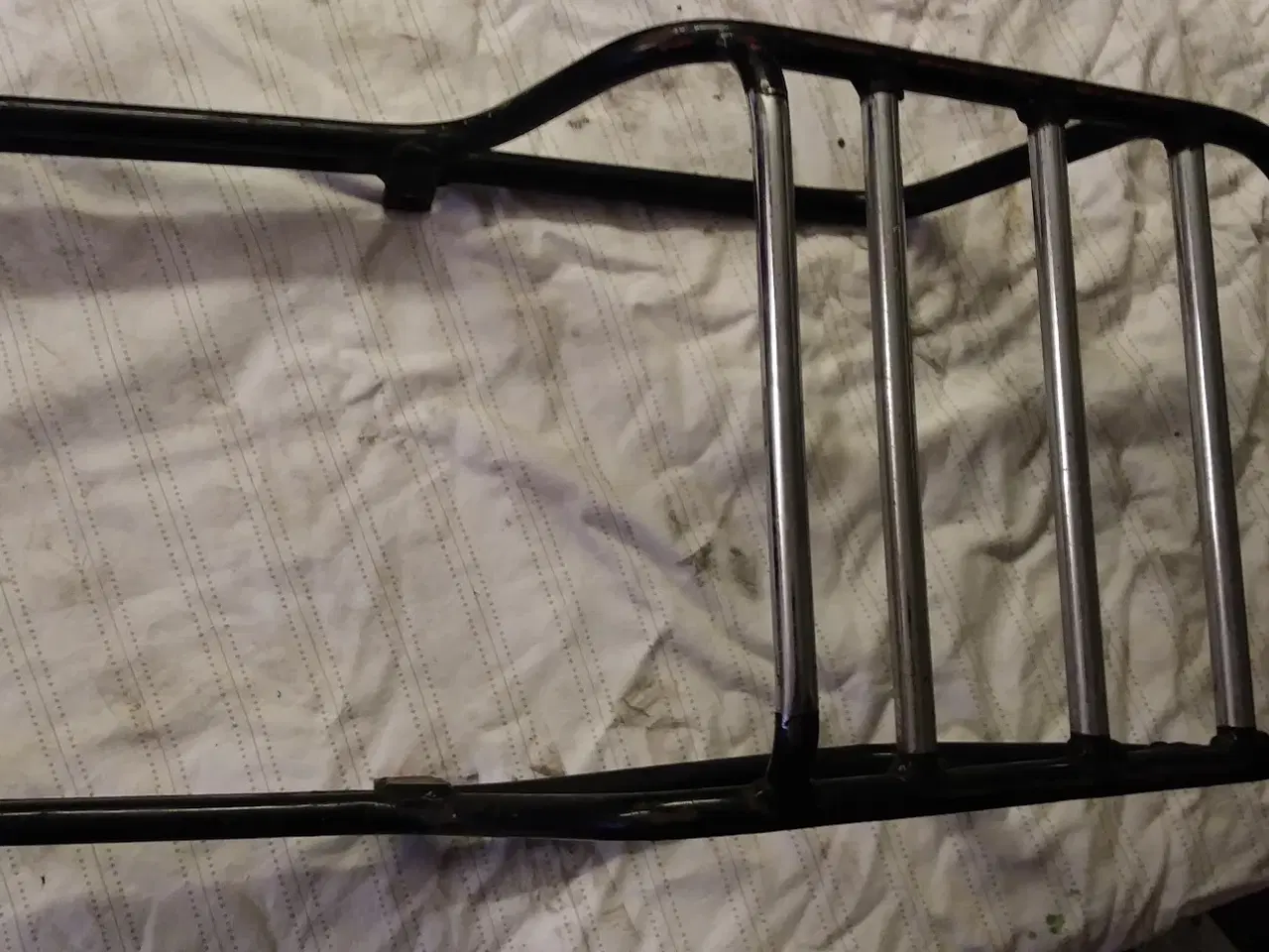 Billede 3 - Suzuki gt 550. bagagebærer uoriginal.