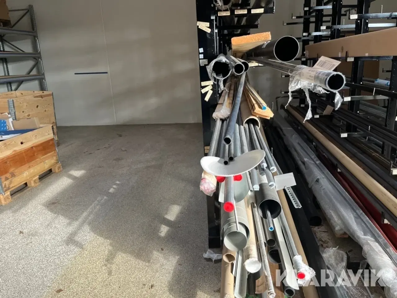 Billede 3 - Grenreol en række