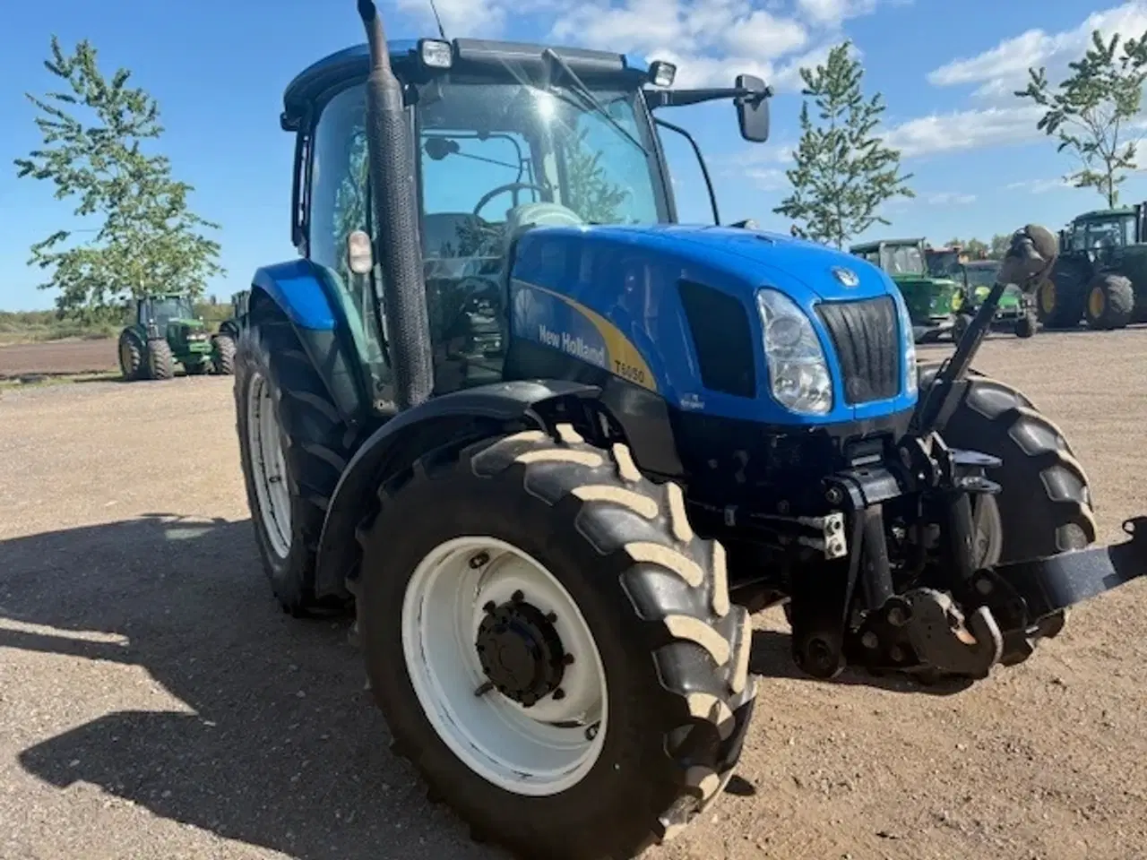 Billede 5 - New Holland T 6050 DK. BARE FLOT M FRONTLIFT