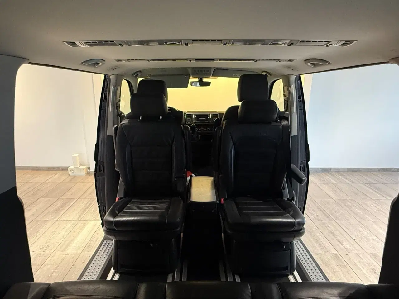 Billede 9 - VW Multivan 2,0 TDi 204 Highline DSG 4Motion kort