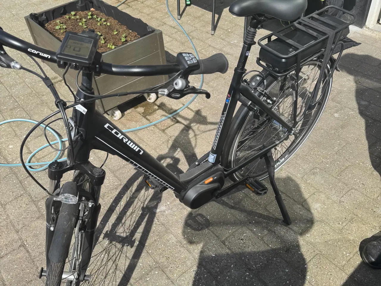 Billede 2 - Ny elcykel kun kørt 30 km