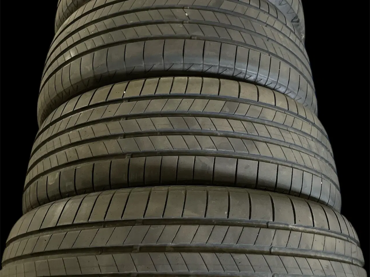 Billede 2 - 235/55r19 - 255/50r19 Bridgestone Ref.S43A sommer