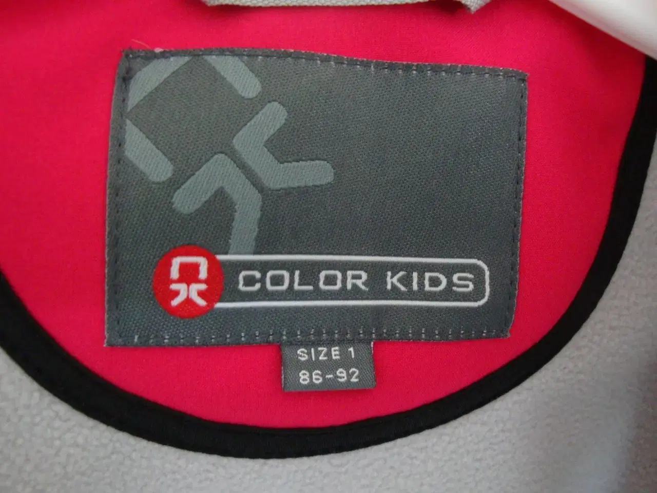 Billede 2 - Color kids softshell str 86 ny