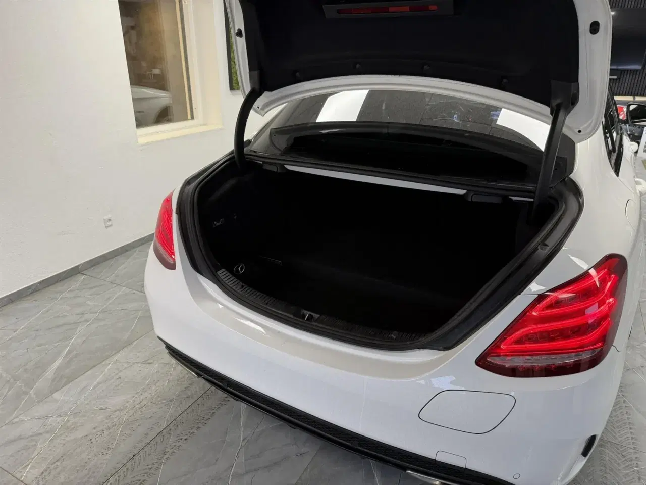 Billede 6 - Mercedes-Benz C350 e 2,0 Plugin-hybrid AMG Line 7G-Tronic Plus 279HK Aut.