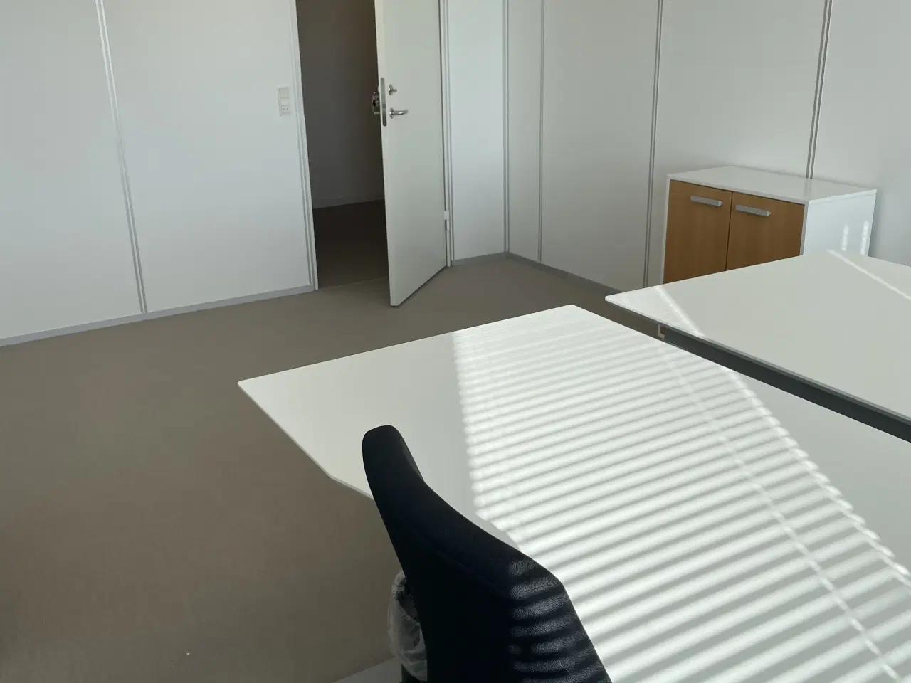 Billede 2 - Attraktivt lyst kontor lejemål med god beliggenhed  - 18 m2