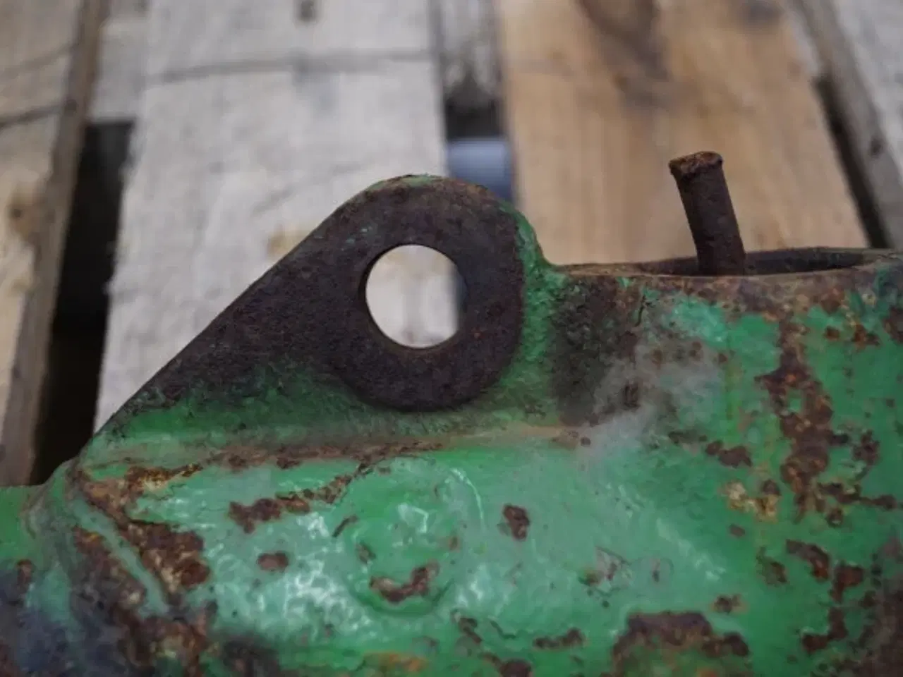 Billede 11 - John Deere 4040 R.H. Liftarm AR80666