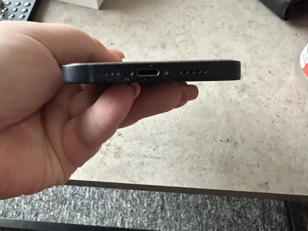 Billede 2 - iPhone 12 64 GB med tilbehør sælges