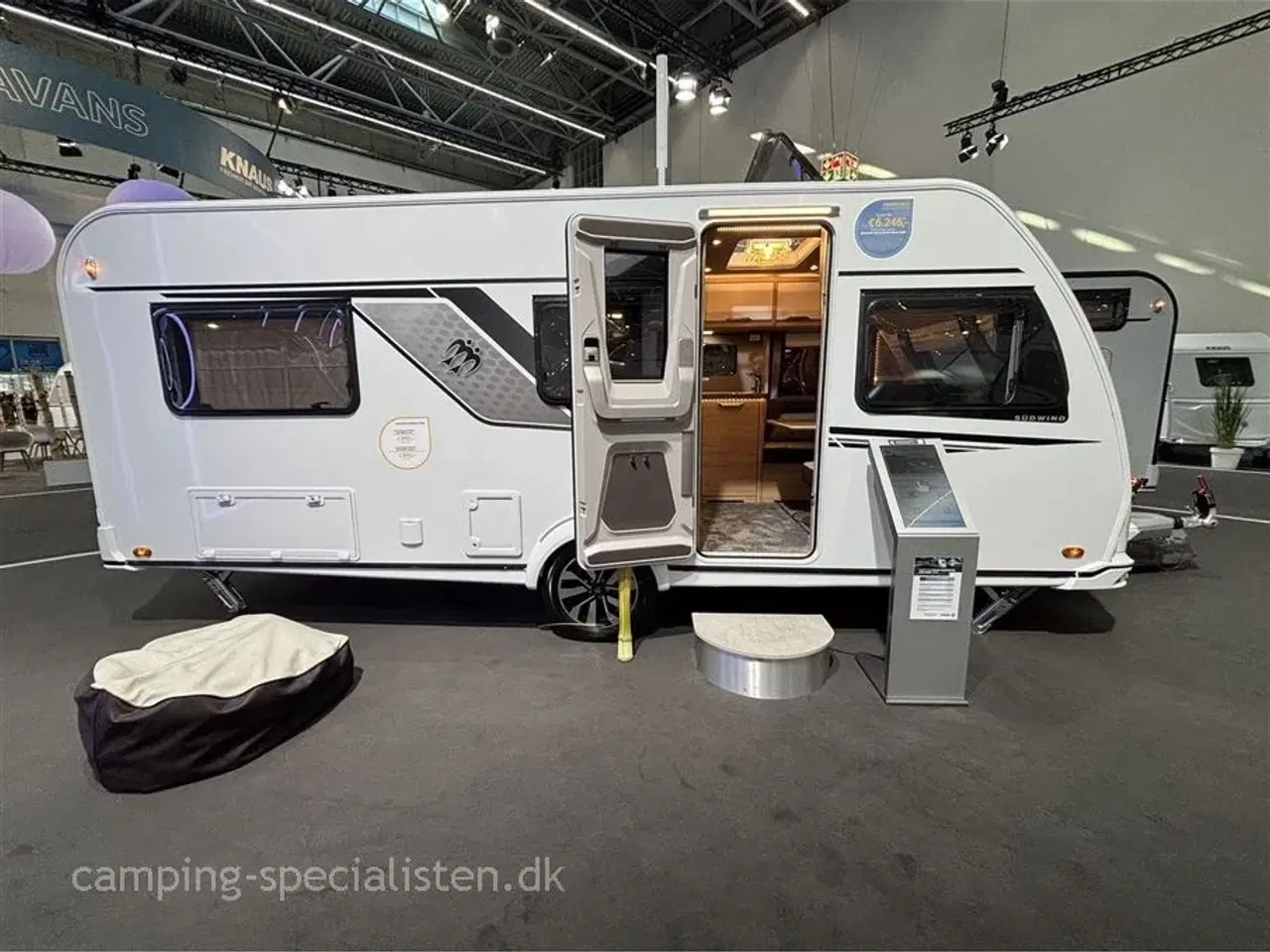 Billede 1 - 2026 - Knaus Südwind 540 UE   Knaus Südvind 540 UE Black Selection 2026 - kan snart ses hos Camping-Specialisten.dk