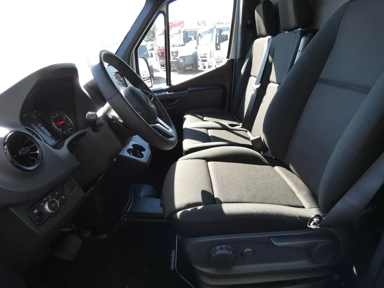 Billede 9 - Mercedes-Benz Sprinter 317 2,0 CDI A2 H2 RWD 9G-Tronic 170HK Van Aut.