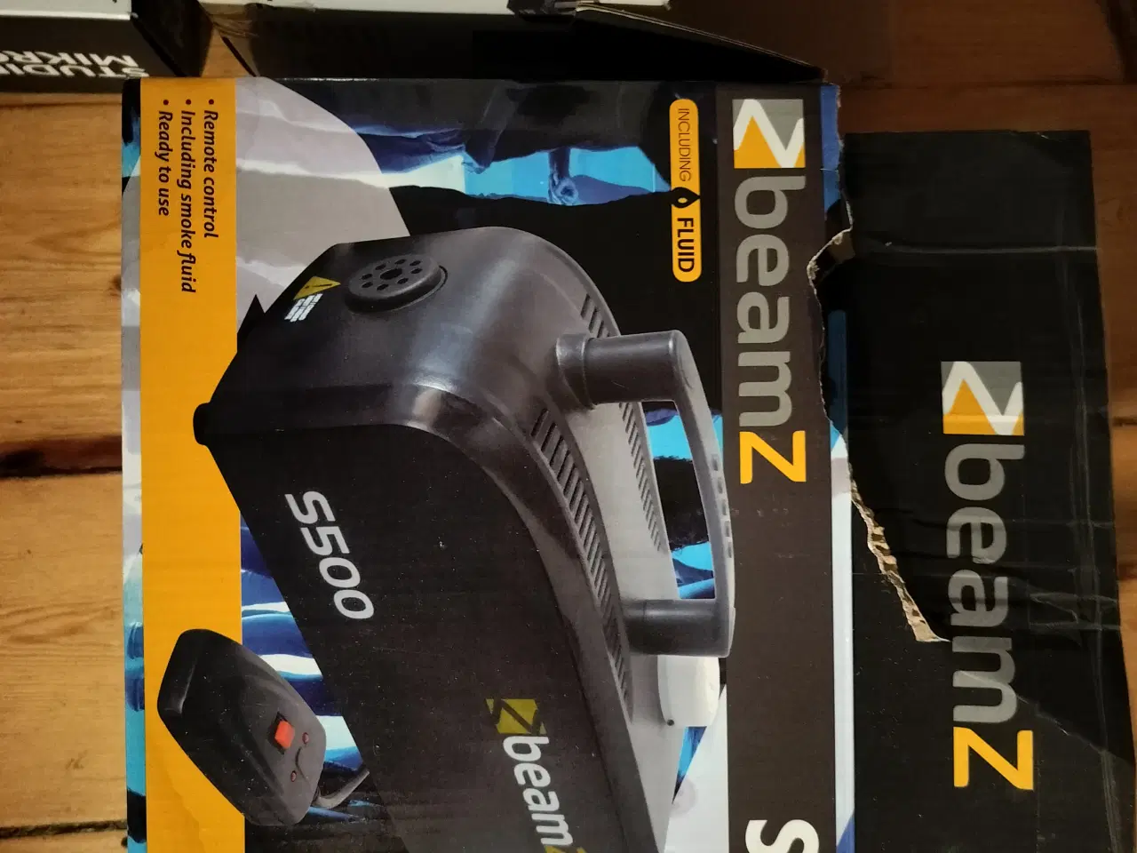 Billede 10 - DJ mixer og bord og højtaler med stativ m.m