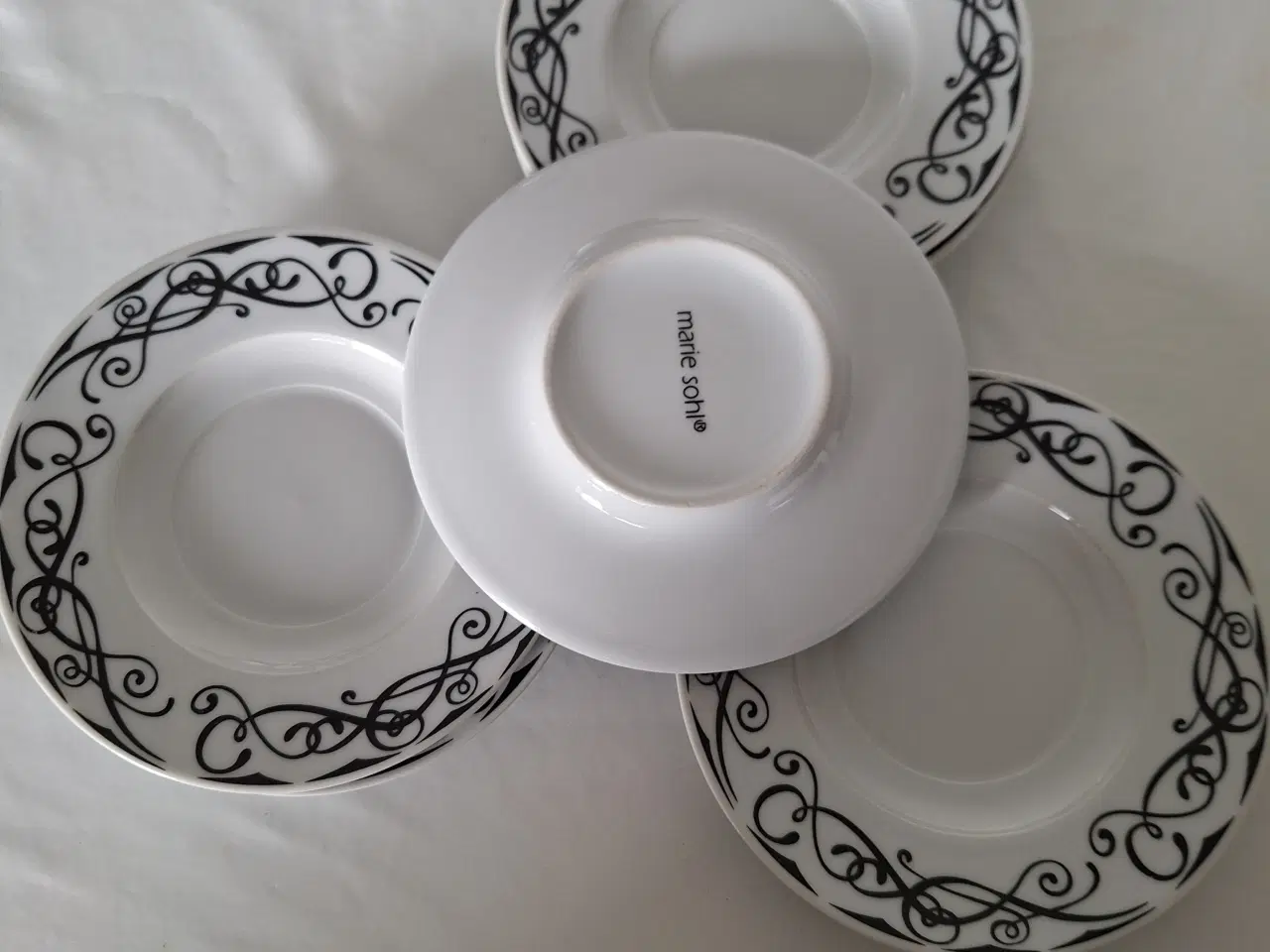 Billede 2 - Tallerkener		