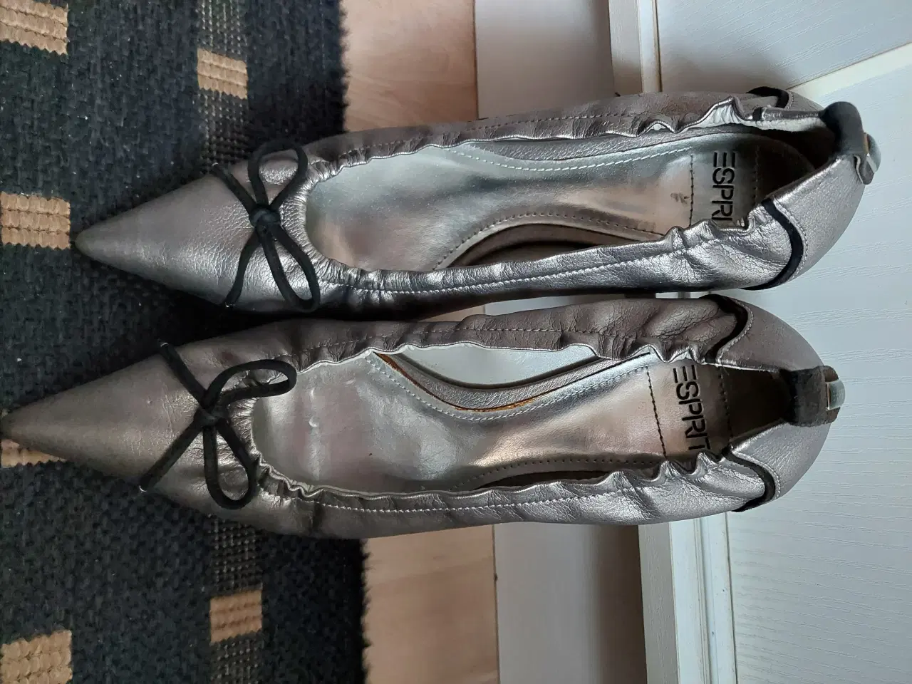 Billede 2 - Flot Ballarina sko fra Esprit str 39 Bronce Farvet