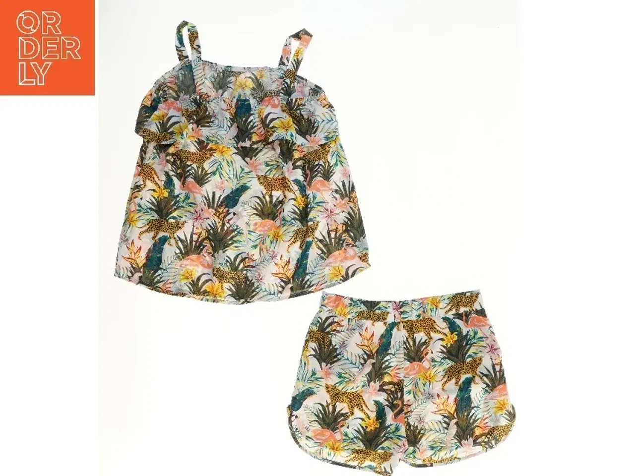 Billede 1 - Sommerdragt med tropisk print fra Basic needs (str. 146)
