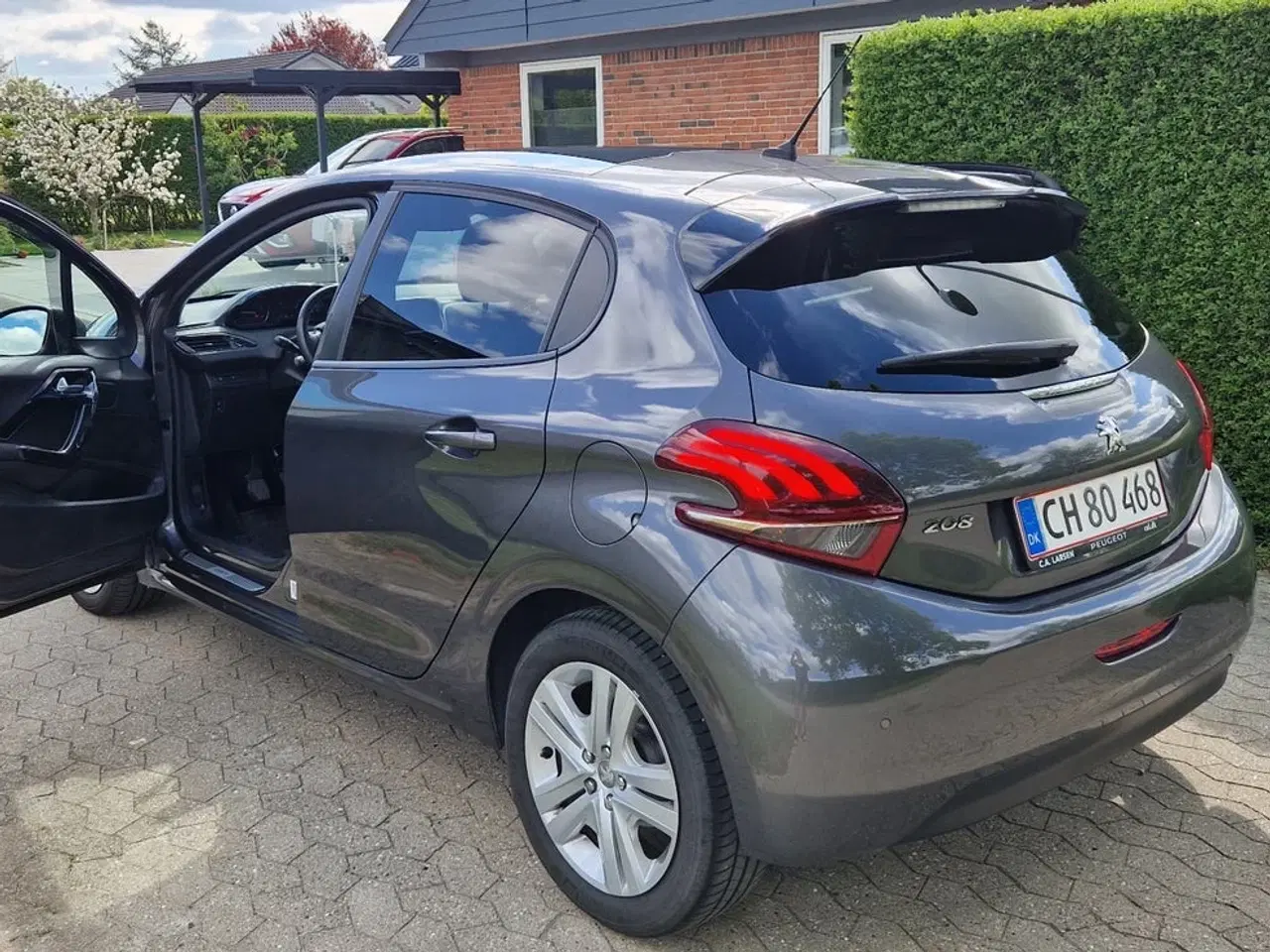 Billede 3 - Peugeot 208 1,5 BlueHDi 100 Signature Sky