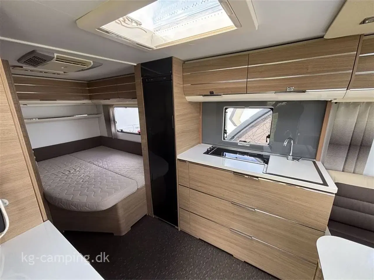 Billede 5 - 2016 - Adria Adora 522 UP ALDE   Centralvarme, Mover, Aircon og Isabella Sun Shine Plus.