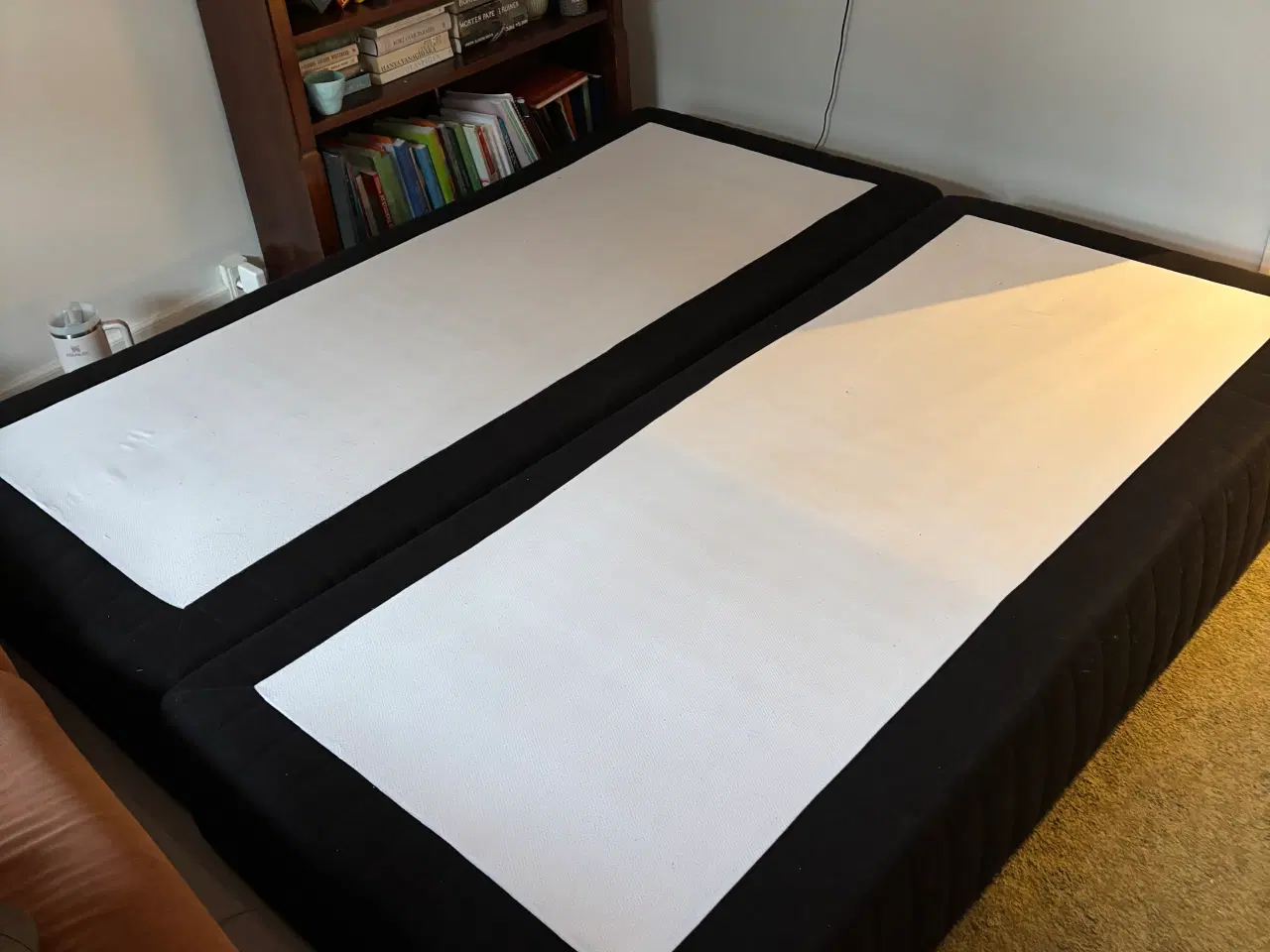 Billede 2 - 2x boksmadrasser + fødder i træ