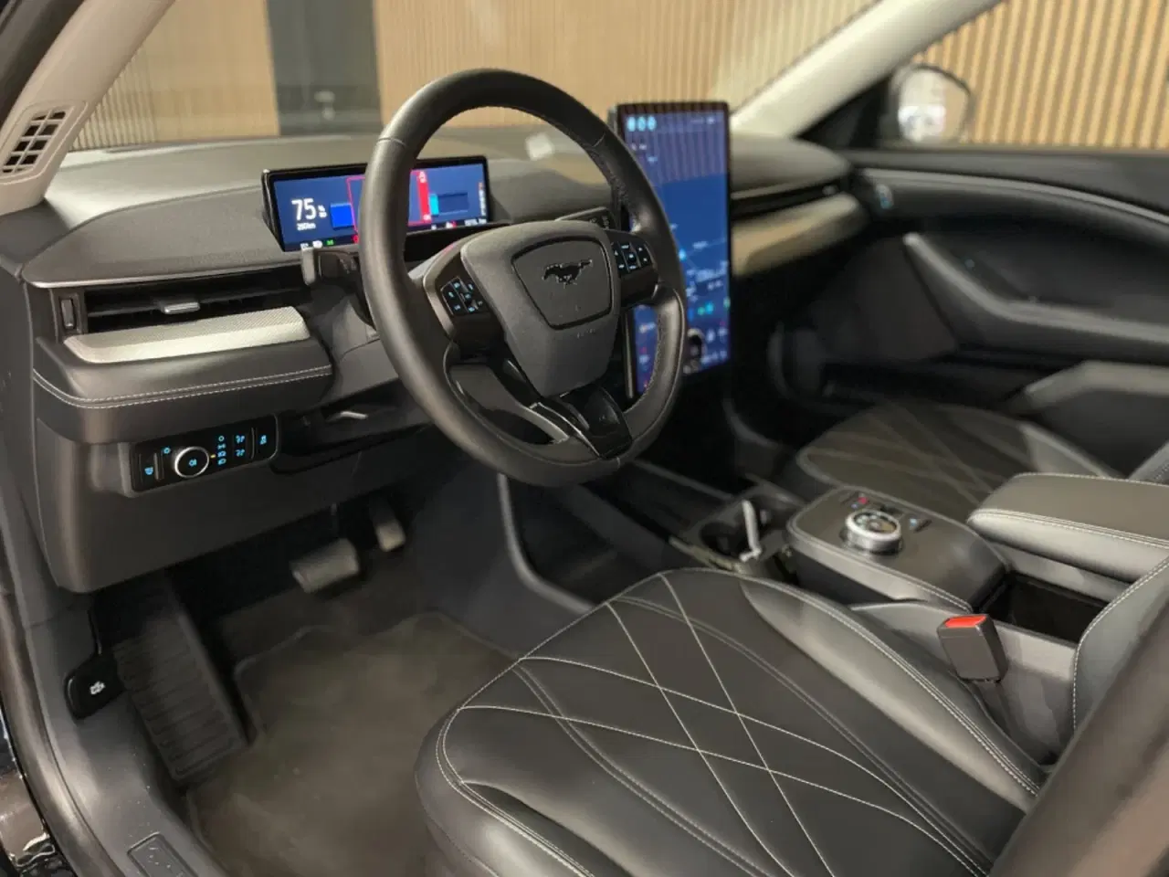 Billede 13 - Ford Mustang Mach-E 75 Standard Range